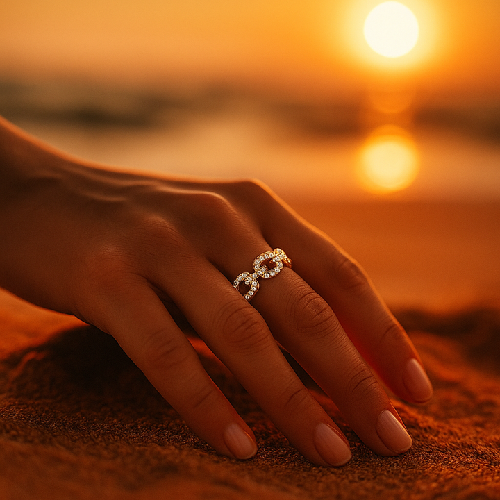 Sophia | Anillo Dorado con Circonita