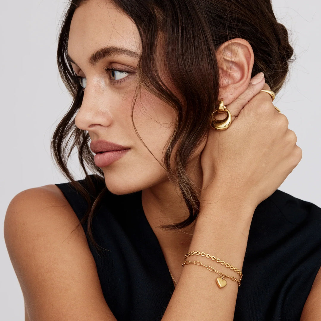 Pulsera con Charm de Corazón en Forma de Clip de Papel