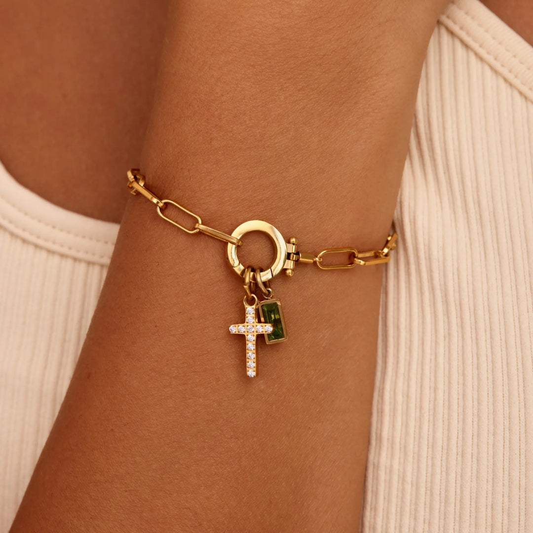 Pulsera con Charm de Cruz y Piedra de Nacimiento en Forma de Clip
