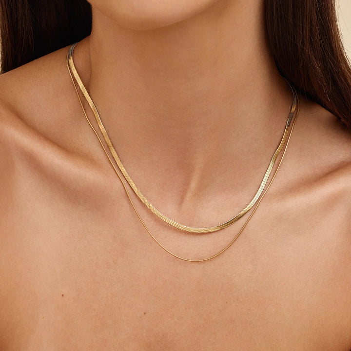 Collar de Cadenas Dobles de Serpiente en Capas