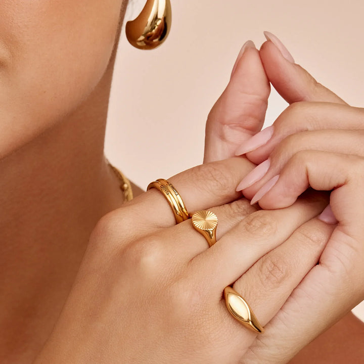 Anillo de Nombre Delicado Apilable