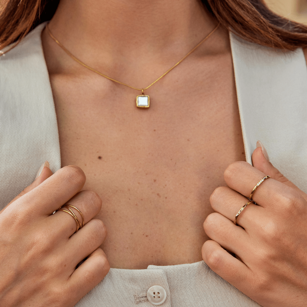 Anillo Apilable Astrid en Oro de 18K