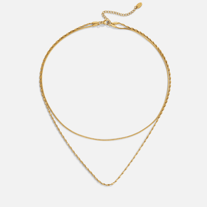 Collar de Oro en Capas Leona