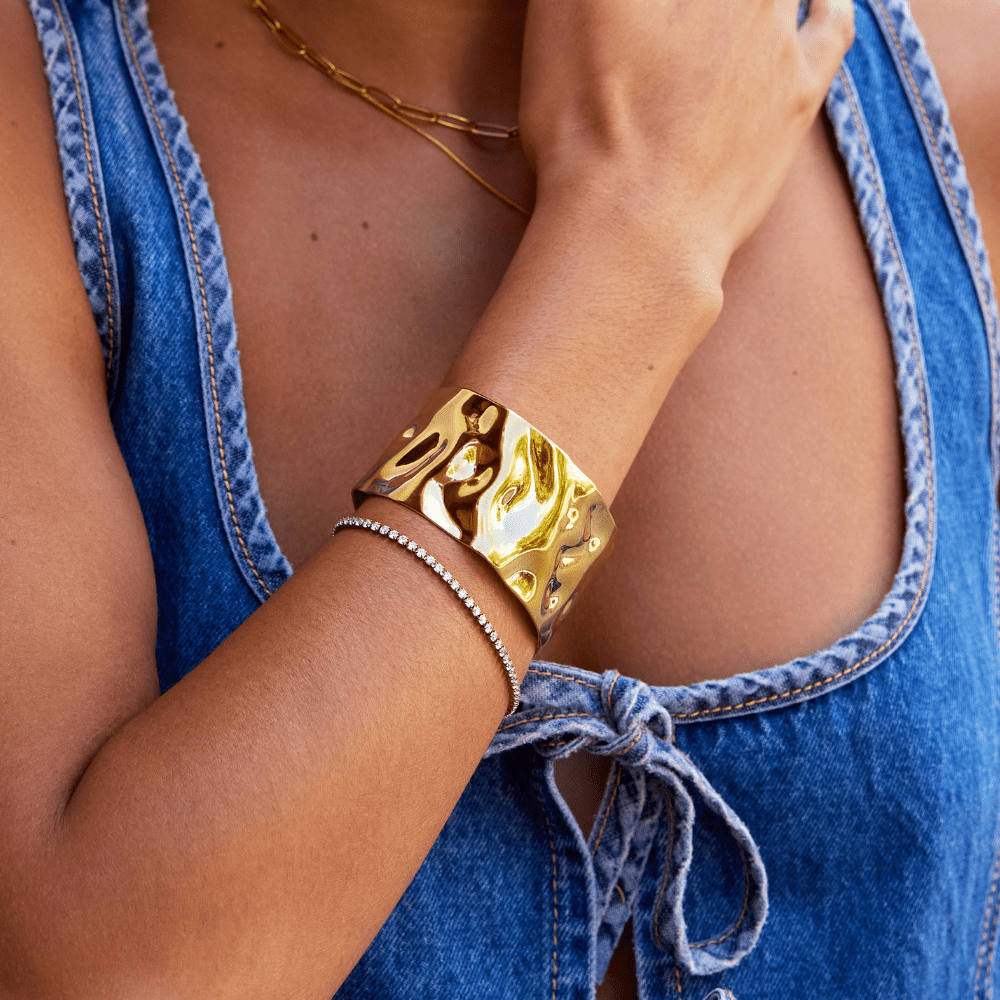 Pulsera Cuff de Oro de 18K