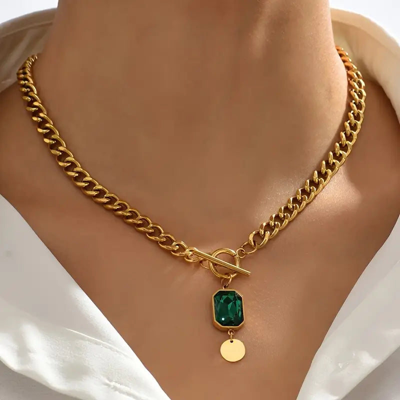 Collar de Colgante de Cadena Gruesa en Esmeralda y Oro