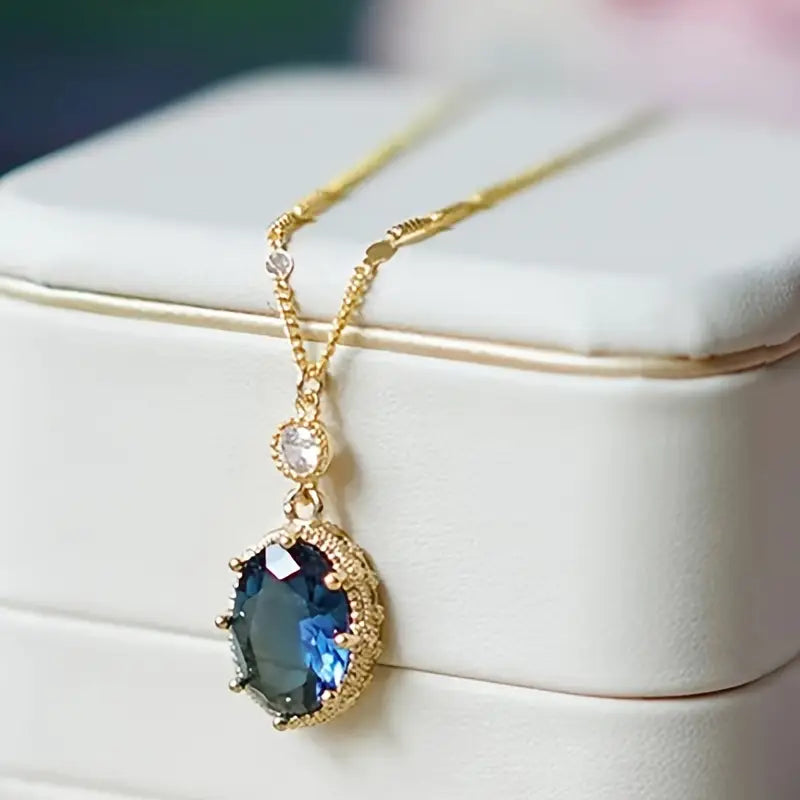 Collar de Oro Thessia Lunebray
