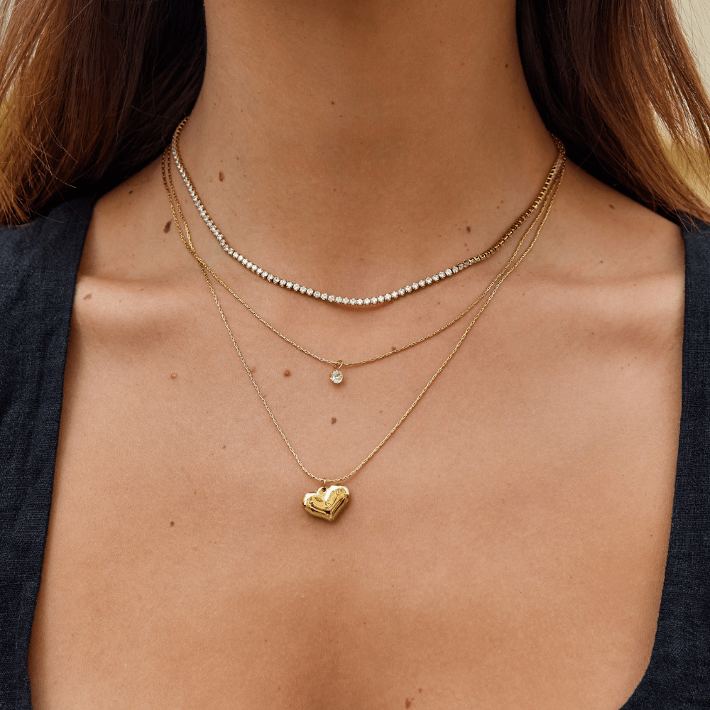 Collar con Colgante de Corazón en Capas Amari