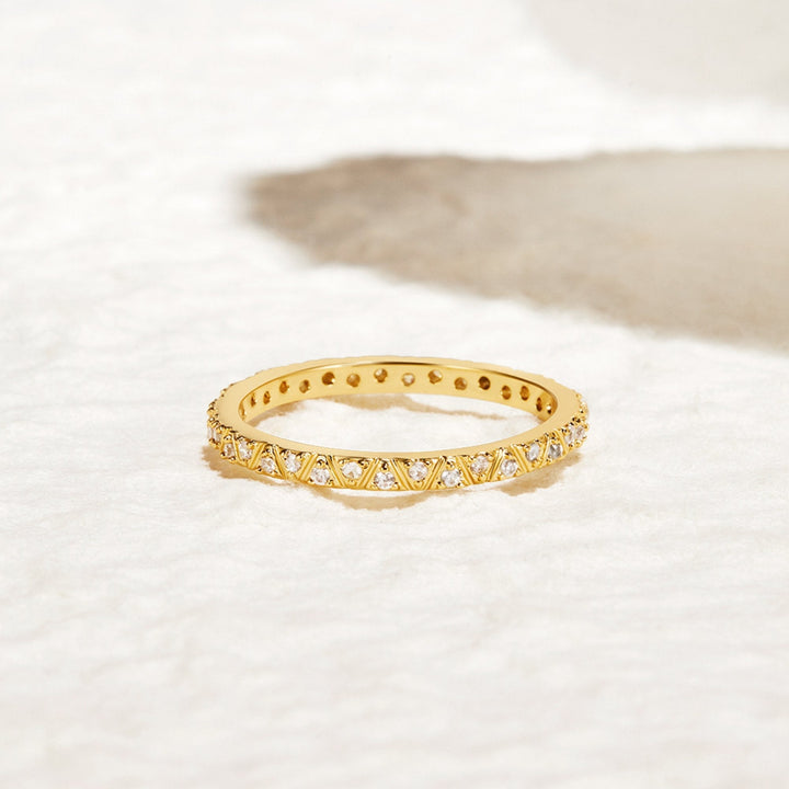 Anillo de Banda de Oro y Cristal Arquette
