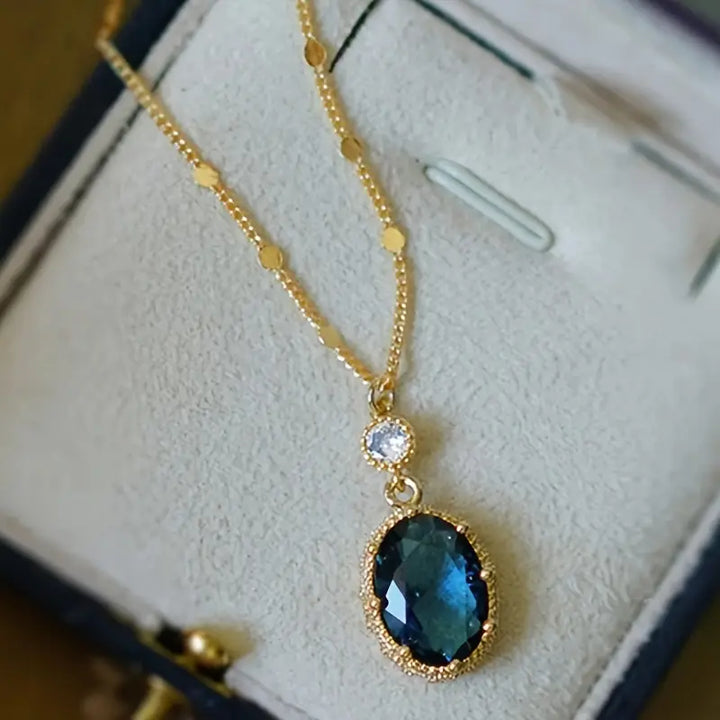 Collar de Oro Thessia Lunebray