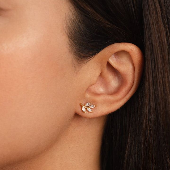 Pendientes de Stud con Hoja de Cristal