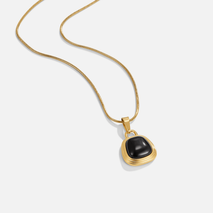 Collar con Colgante de Perla Negra Ébano