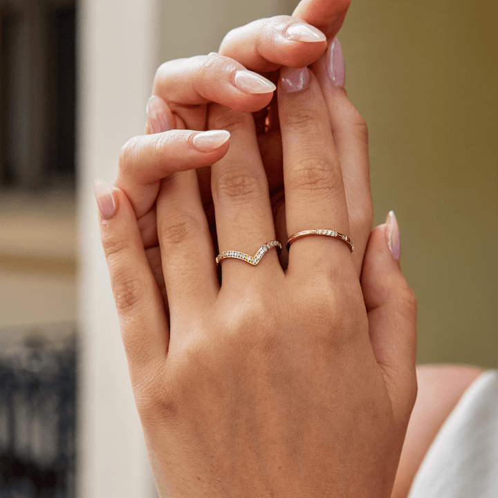 Anillo de Cristal Corona de Eternidad
