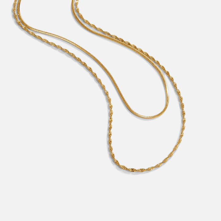 Collar de Oro en Capas Leona