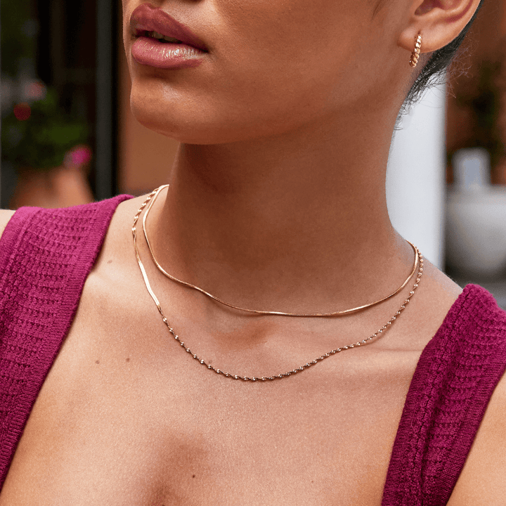 Collar de Oro en Capas Leona