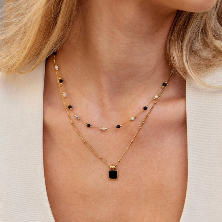 Collar Colgante Negro Lucia