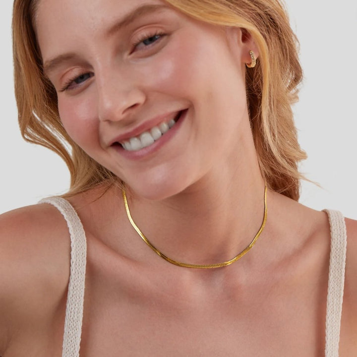 Collar de Cadena Sarya Snake en Oro