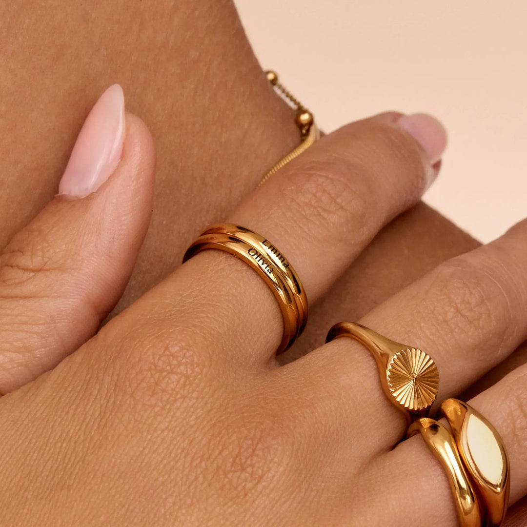 Anillo de Nombre Delicado Apilable